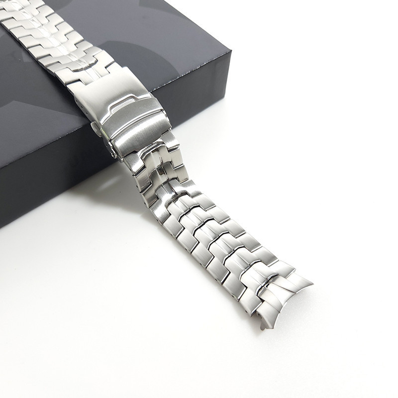 metalevij-reminecz-iron-dlya-samsung-galaxy-watch-4-5-sribnij-20mm-3