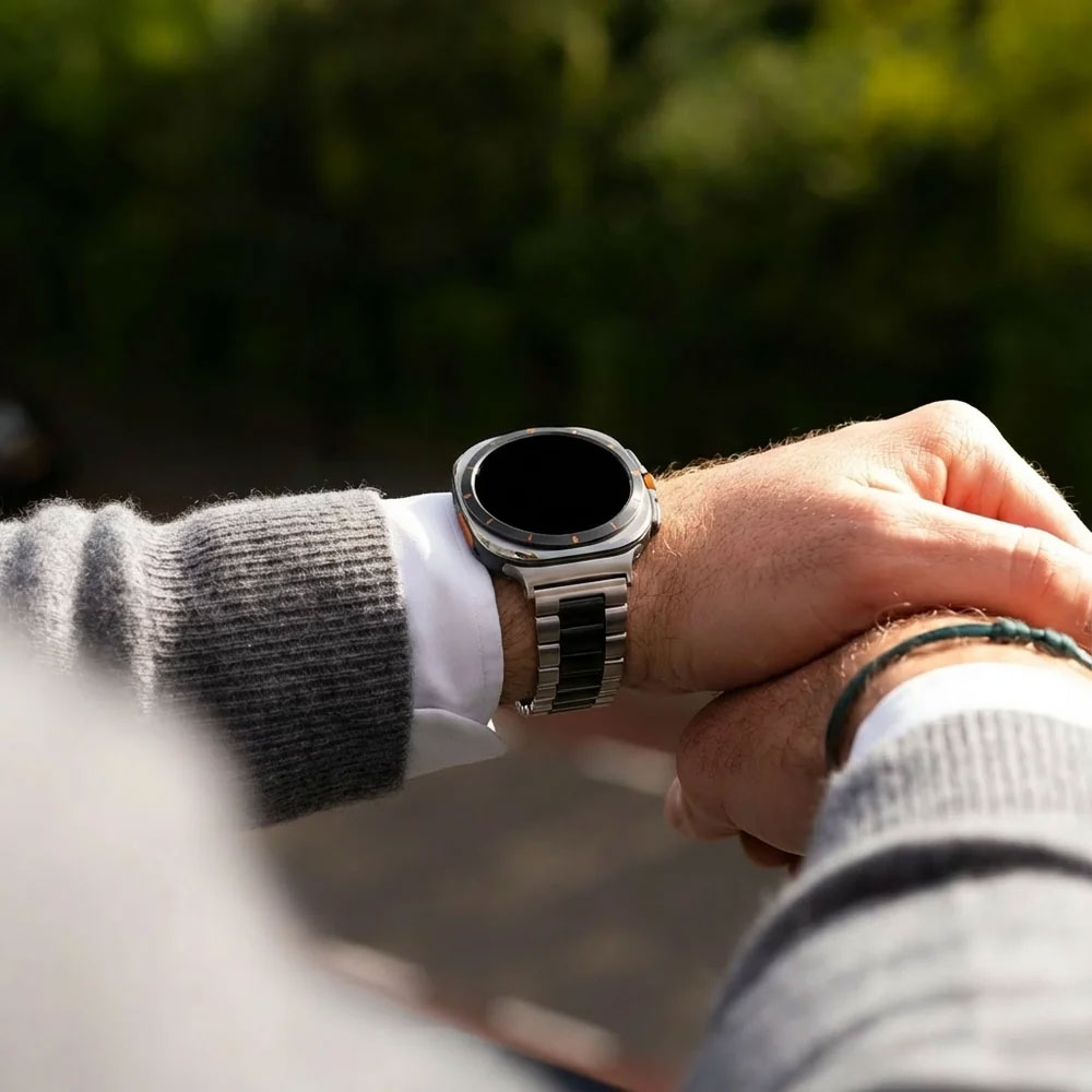 metalevyj-reminecz-stainless-premium-dlya-samsung-galaxy-watch-ultra-ultra-2-sribno-chornyj-5 Металевий ремінець Stainless Premium для Samsung Galaxy Watch Ultra / Ultra 2 - срібно-чорний